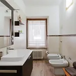 Guesthost - Citta Antica Charming Flat * Βερόνα