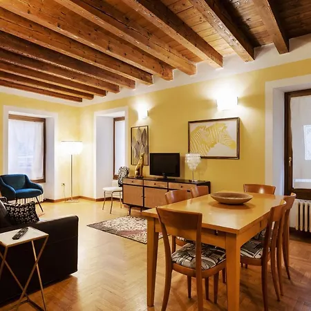 Guesthost - Citta Antica Charming Flat Διαμέρισμα