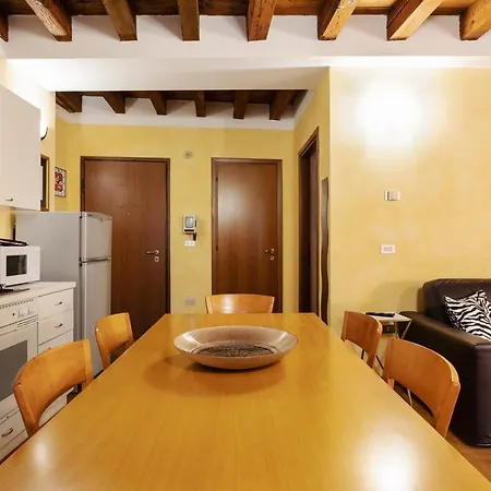 Lejlighed Guesthost - Citta Antica Charming Flat Verona