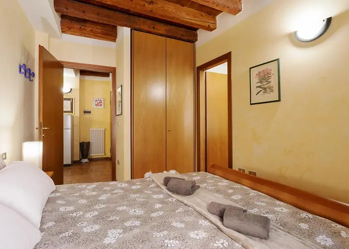 Διαμέρισμα Guesthost - Citta Antica Charming Flat *