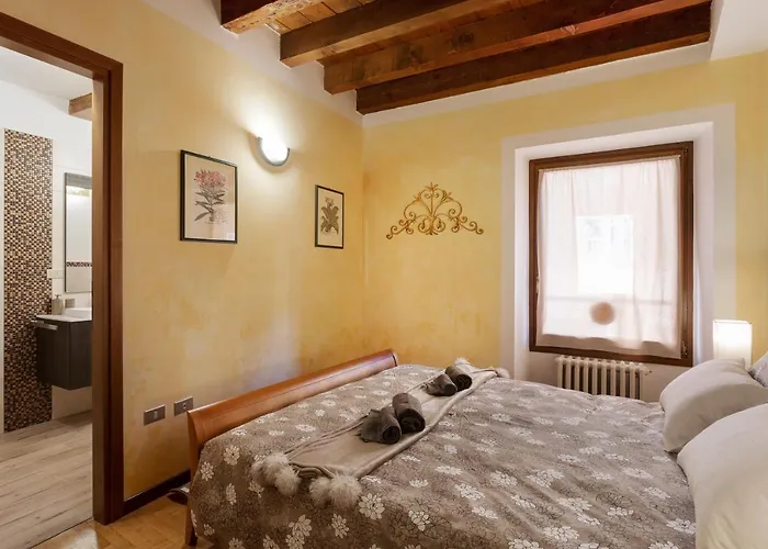 Guesthost - Citta Antica Charming Flat Διαμέρισμα Βερόνα